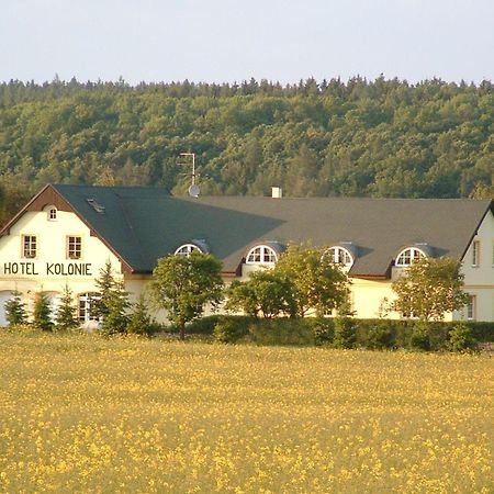 Hotel Kolonie Křivoklát Eksteriør bilde