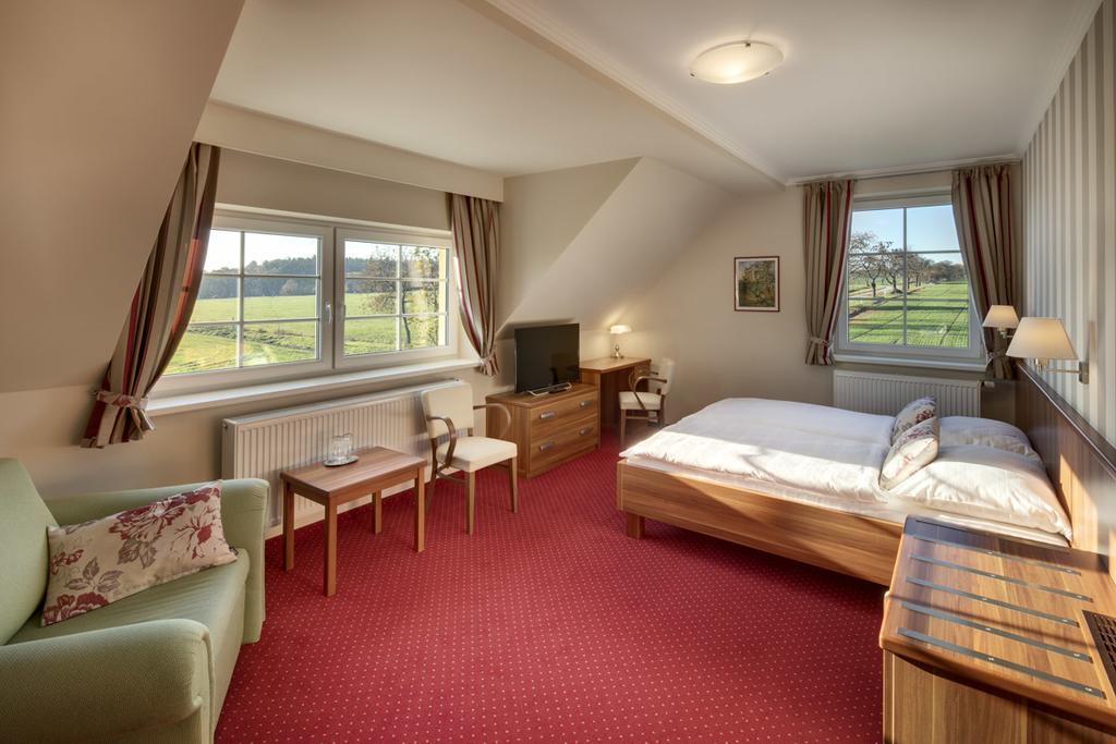 Hotel Kolonie Křivoklát Rom bilde